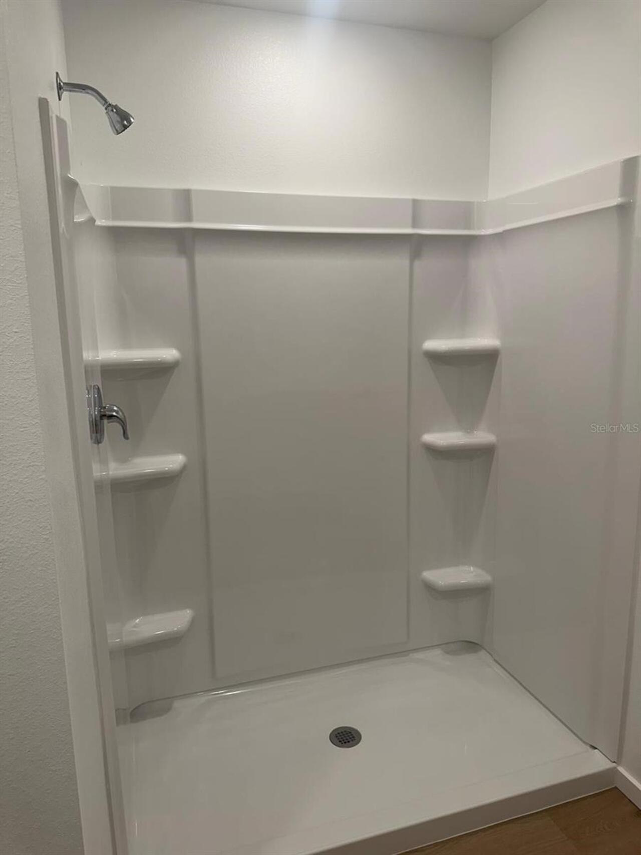 Listing Photo 11