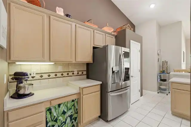 Listing Photo 19