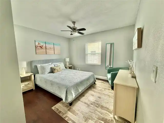 Listing Photo 14