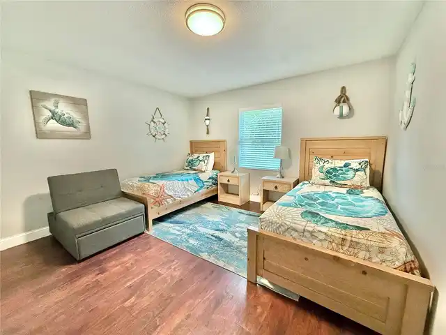 Listing Photo 23