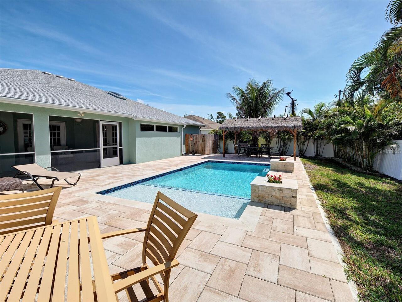 Listing Photo 8