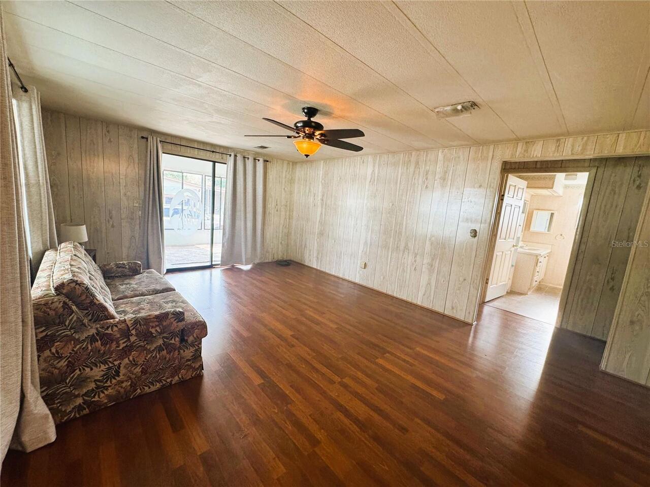 Listing Photo 10