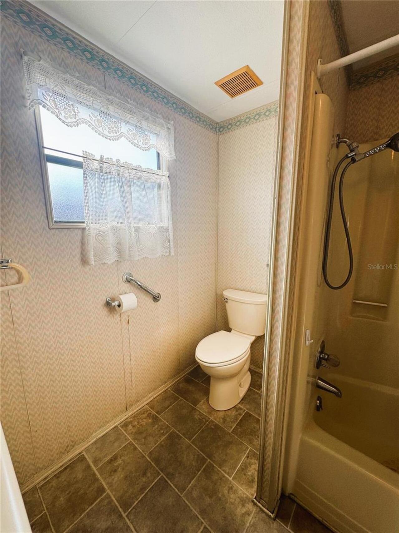 Listing Photo 21