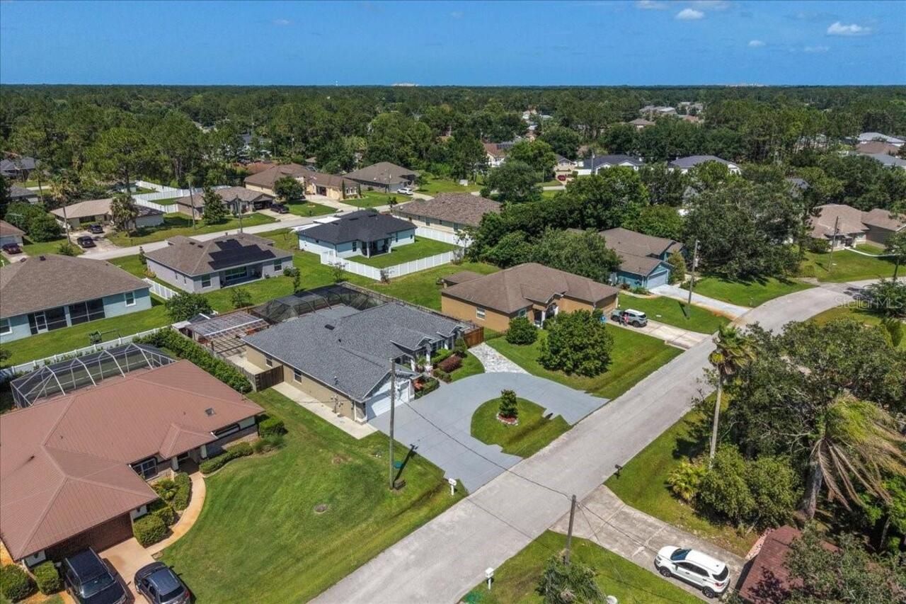 Listing Photo 11