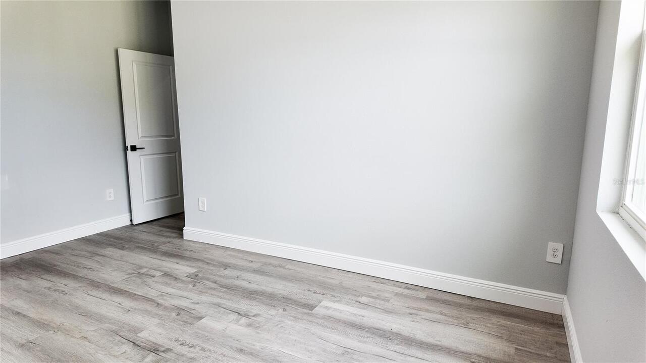 Listing Photo 33