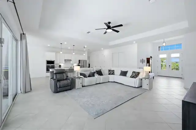 Listing Photo 10