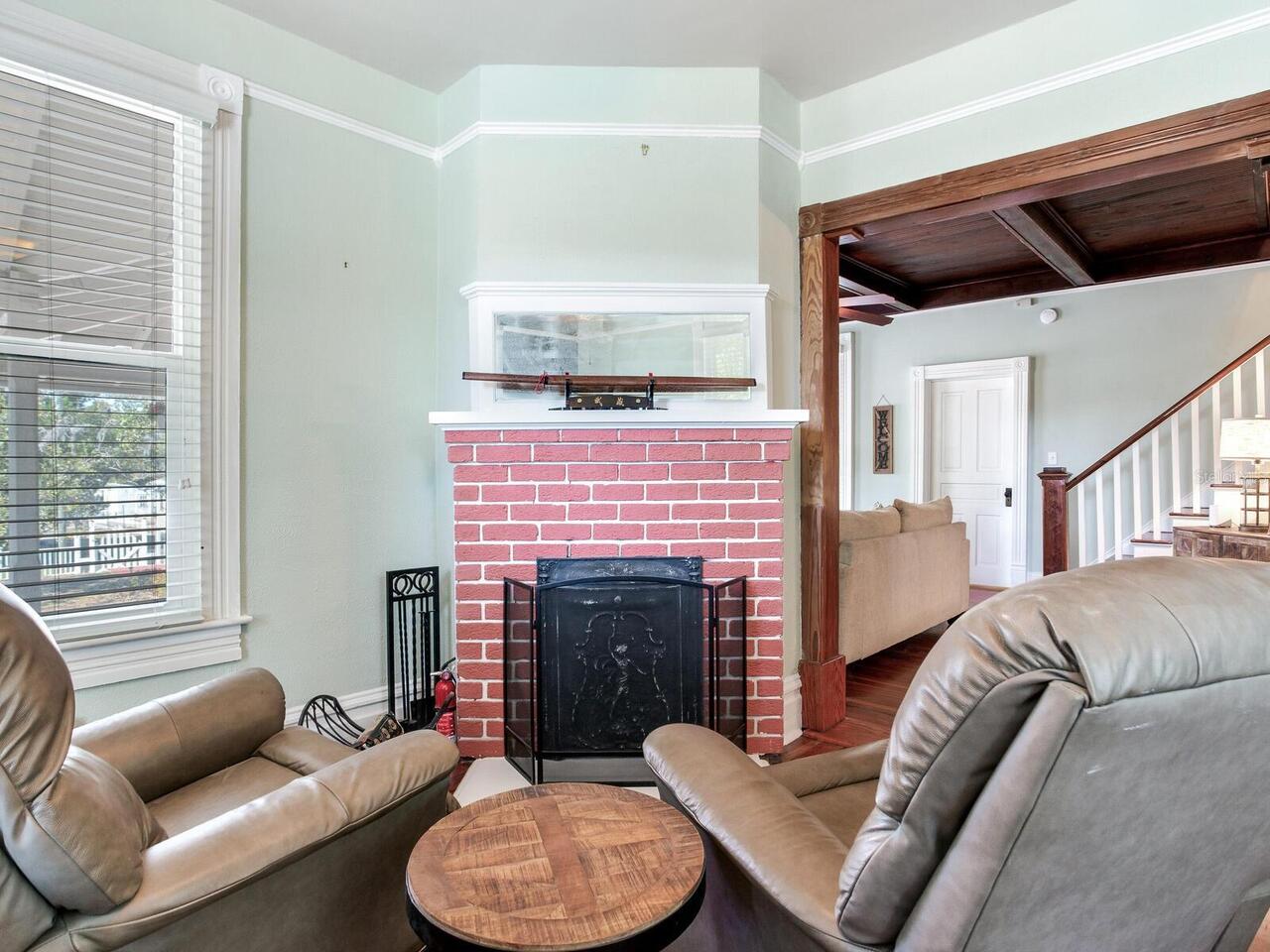Listing Photo 17