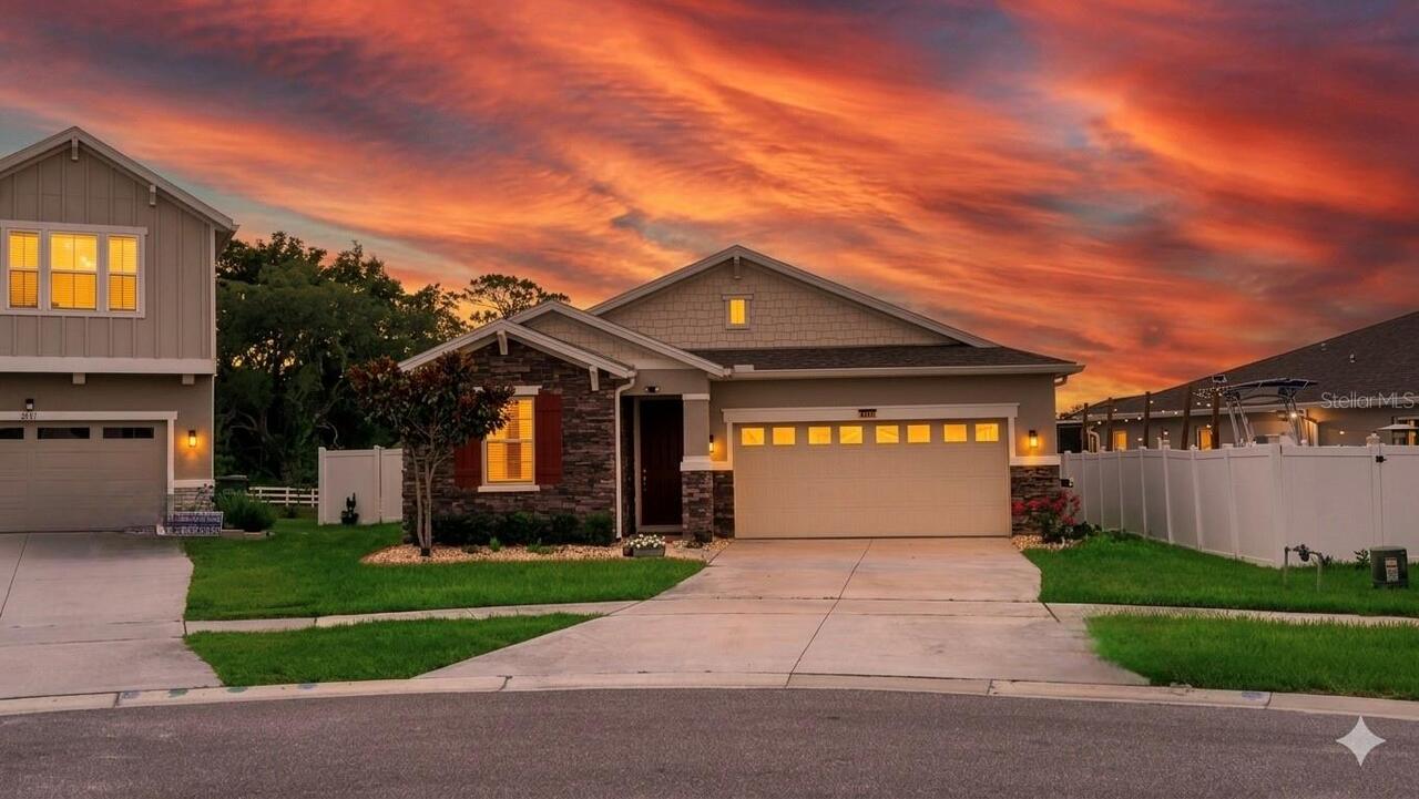 Okahumpka Real Estate