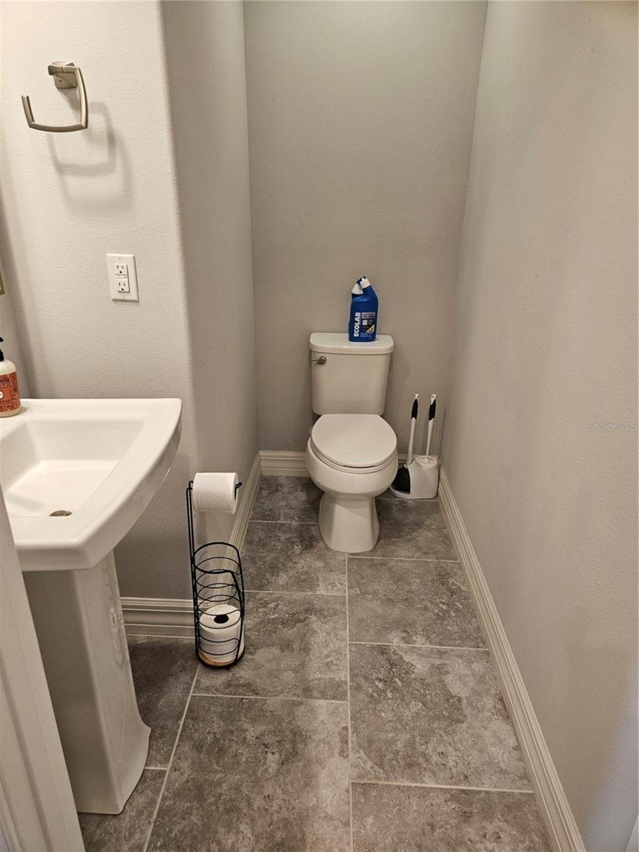 Listing Photo 12