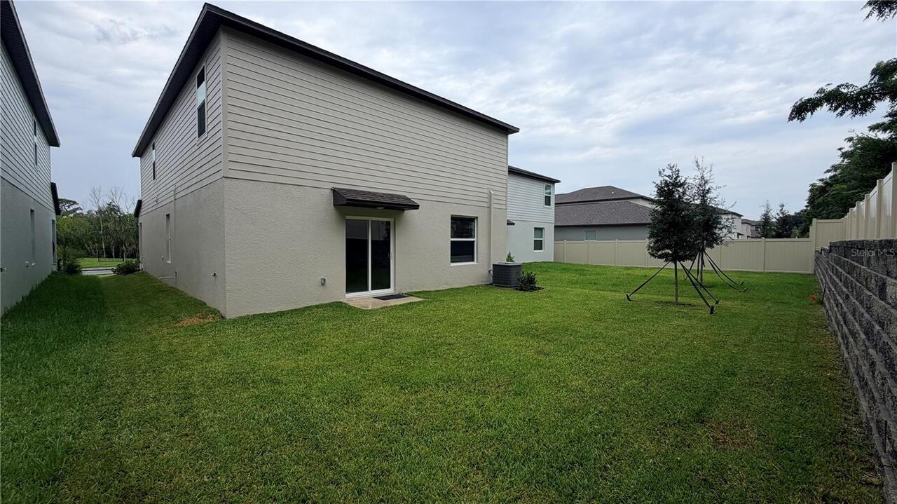 Listing Photo 16