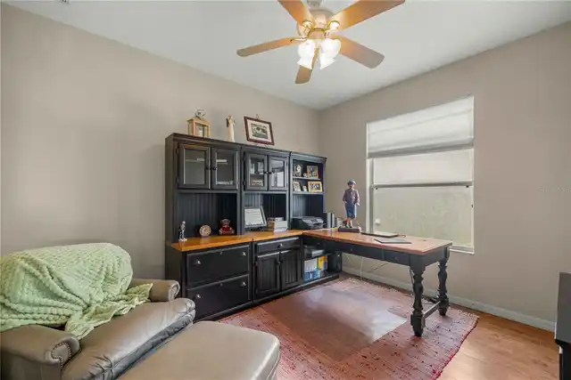 Listing Photo 8