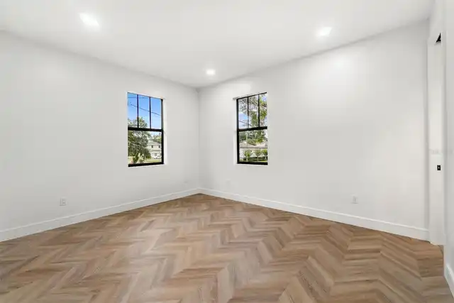 Listing Photo 29