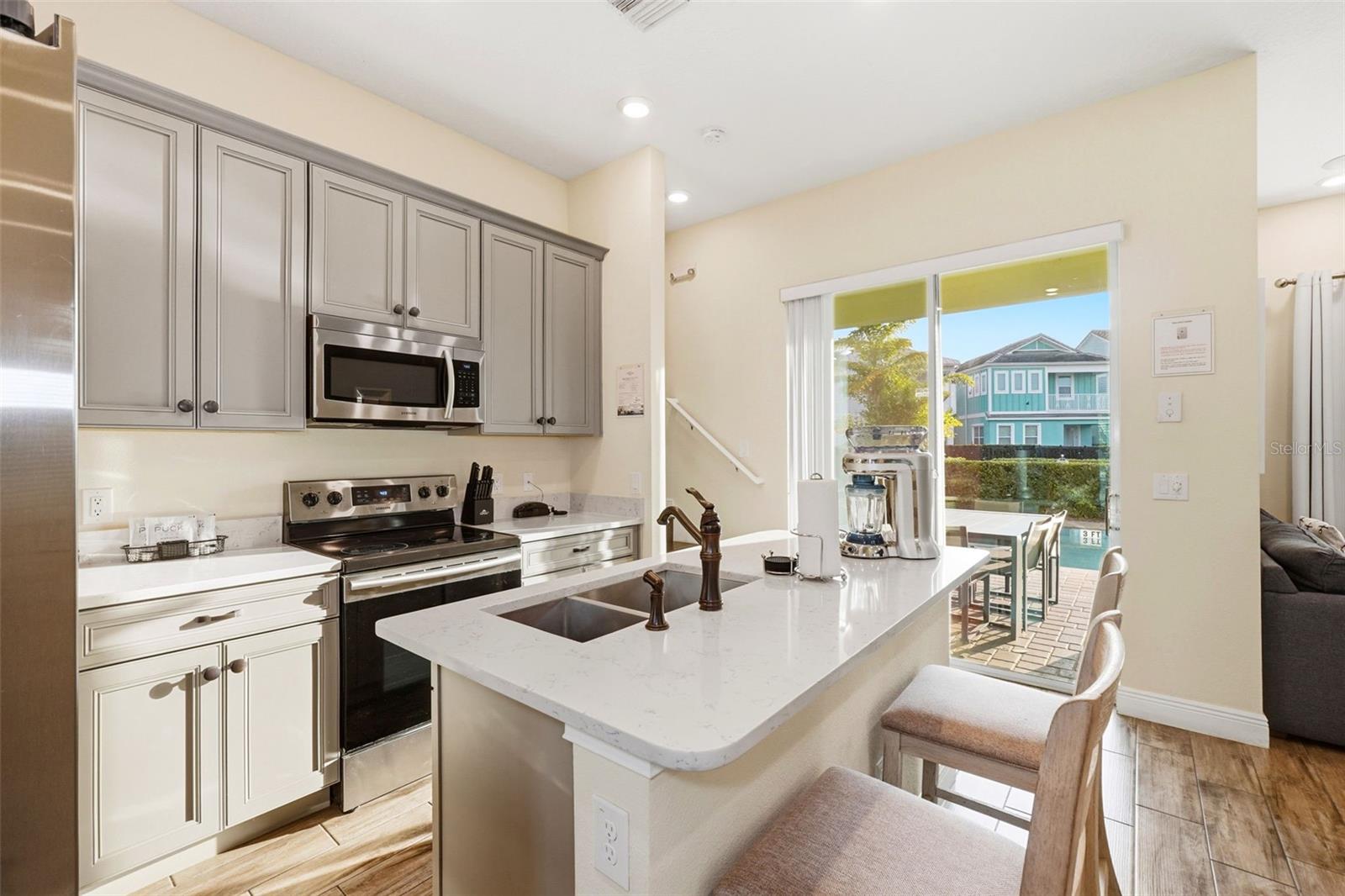 Listing Photo 6