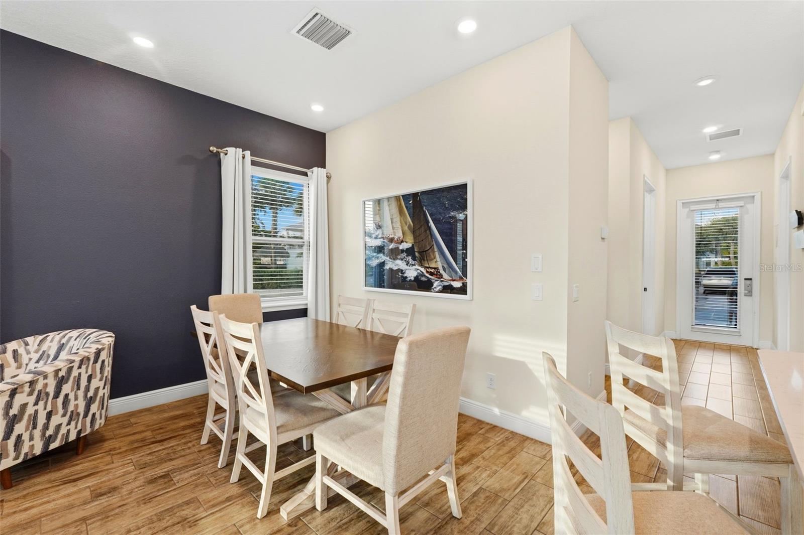 Listing Photo 10