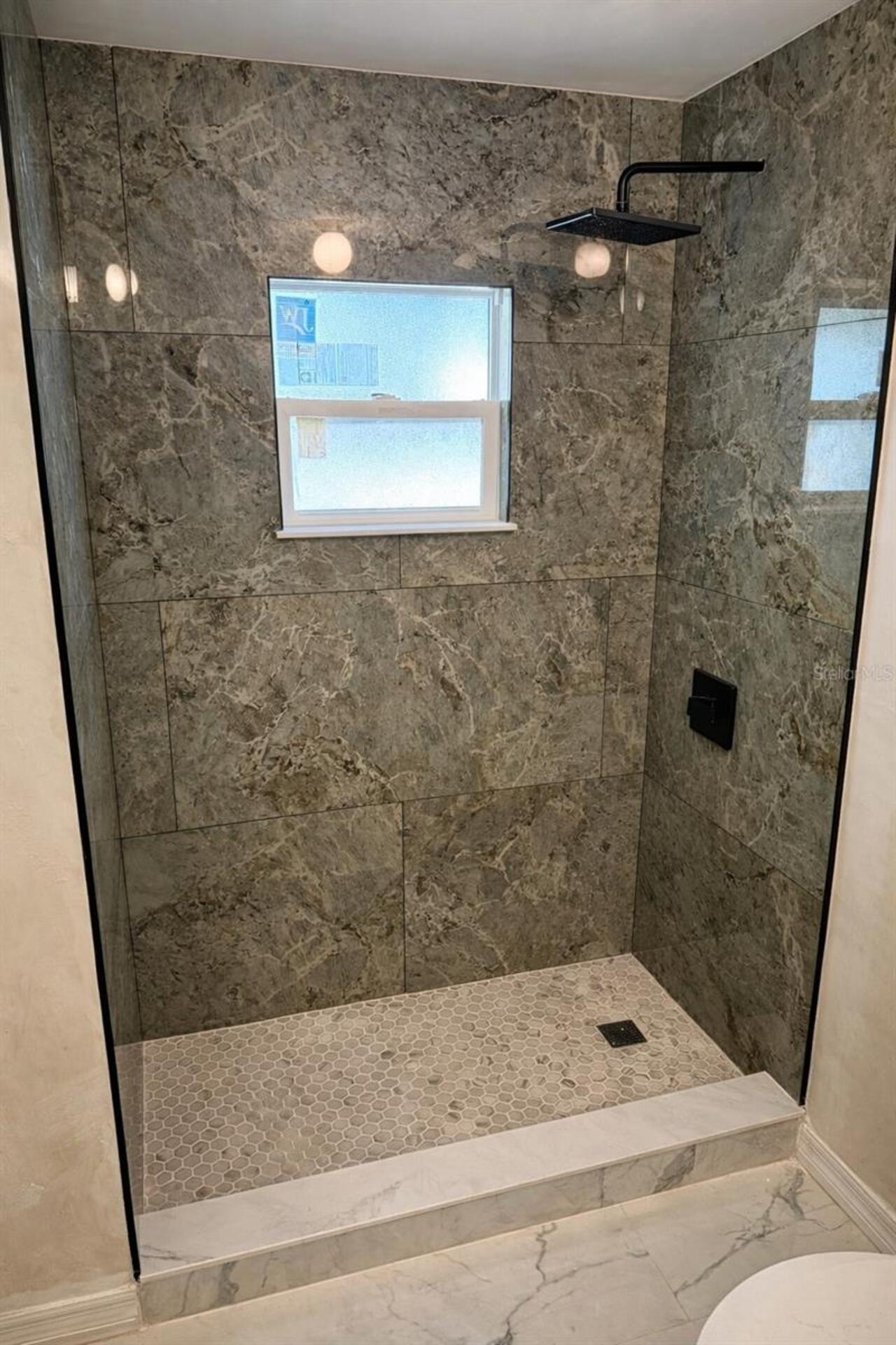 Listing Photo 37