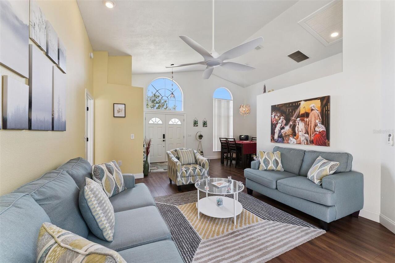 Listing Photo 10
