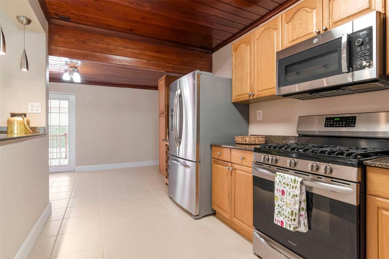Listing Photo 16