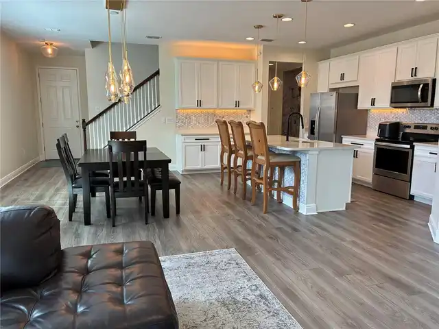 Listing Photo 6