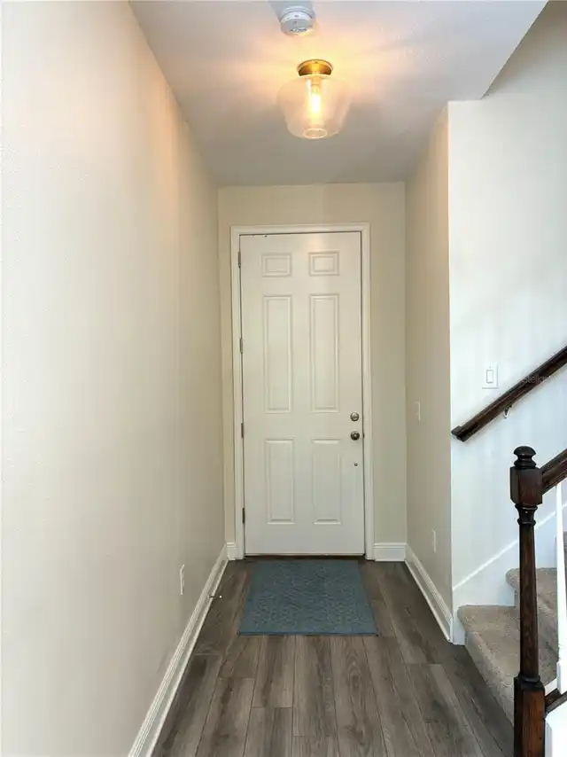 Listing Photo 12