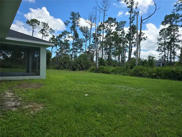 Listing Photo 17