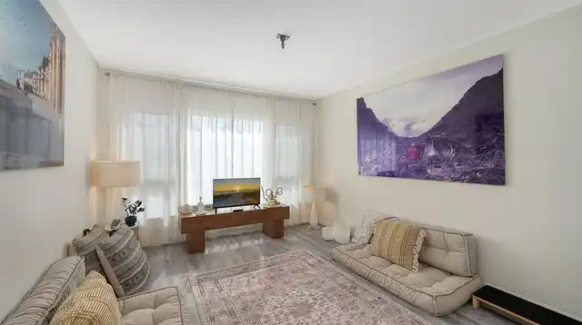 Listing Photo 17