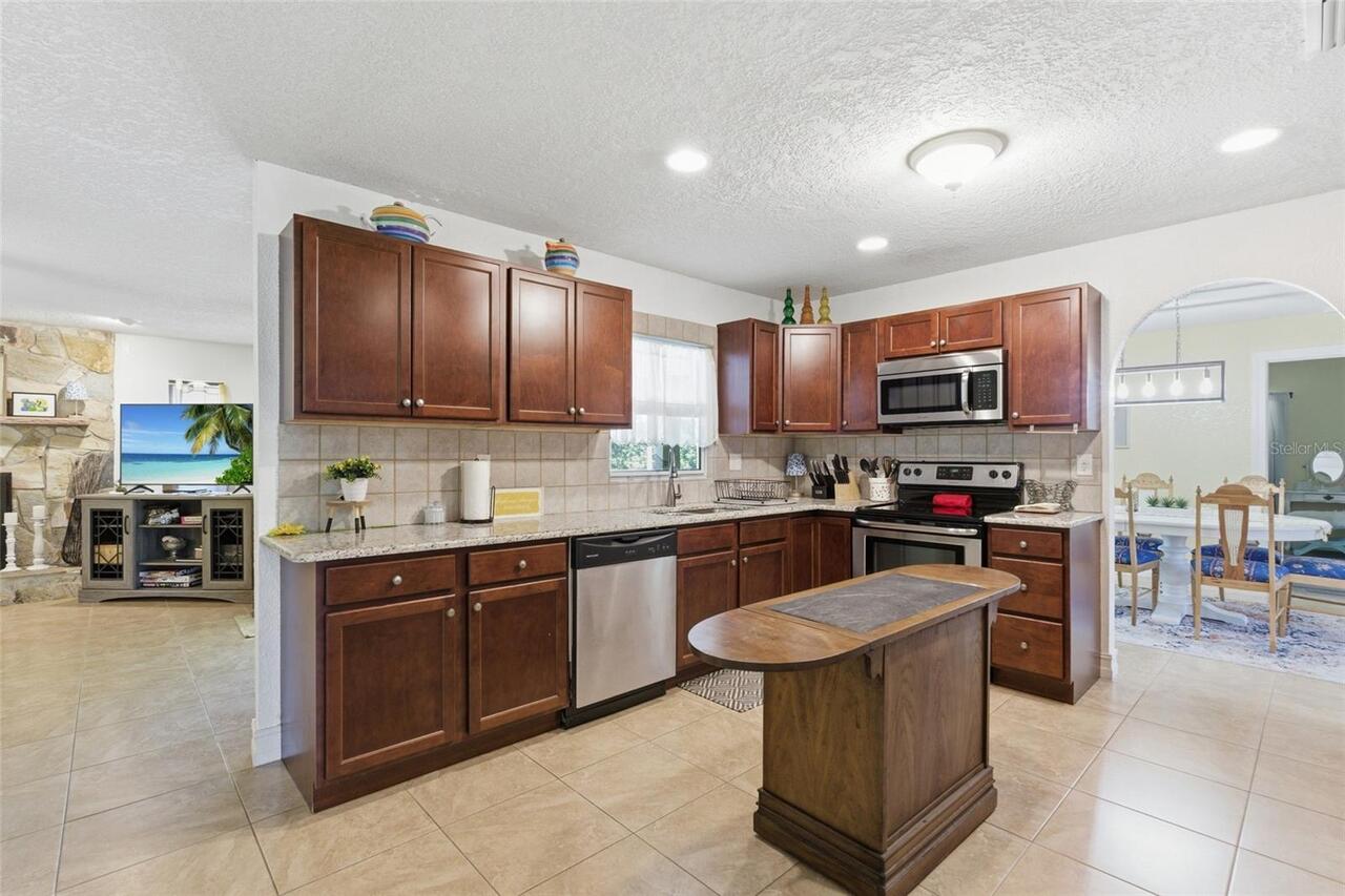 Listing Photo 15