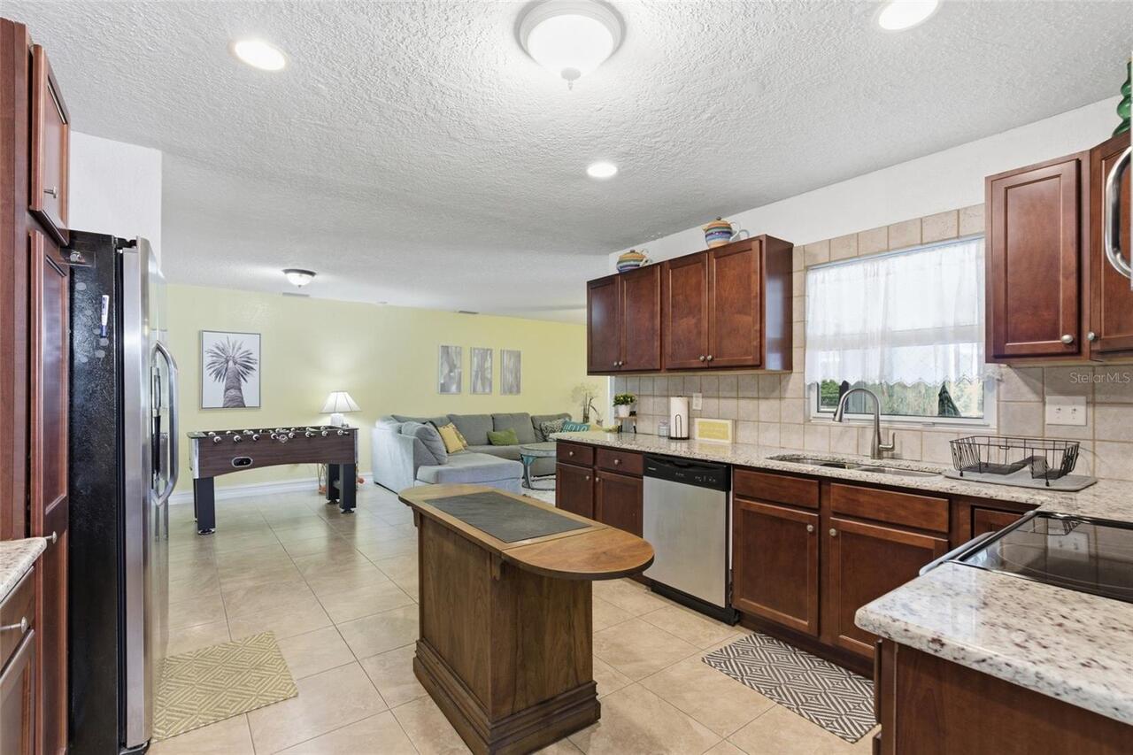 Listing Photo 16