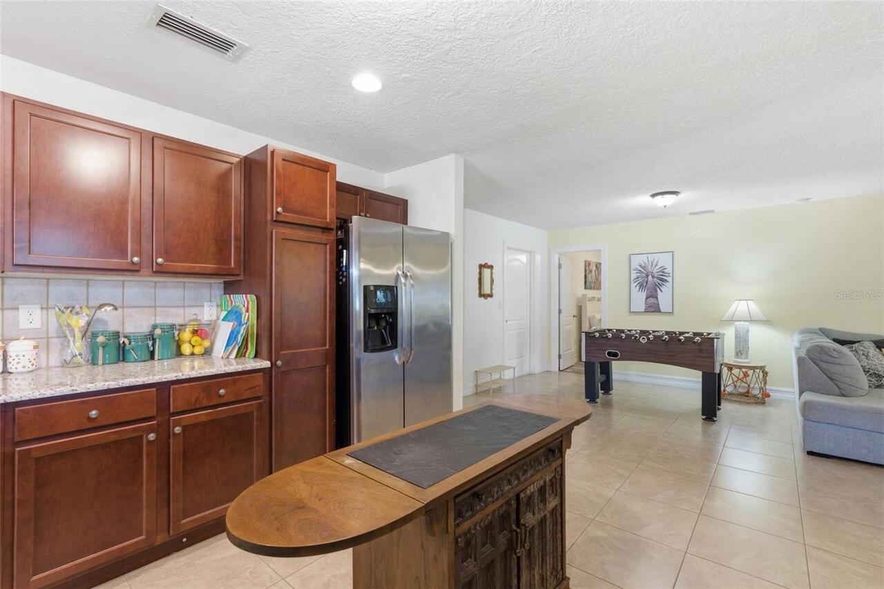 Listing Photo 17