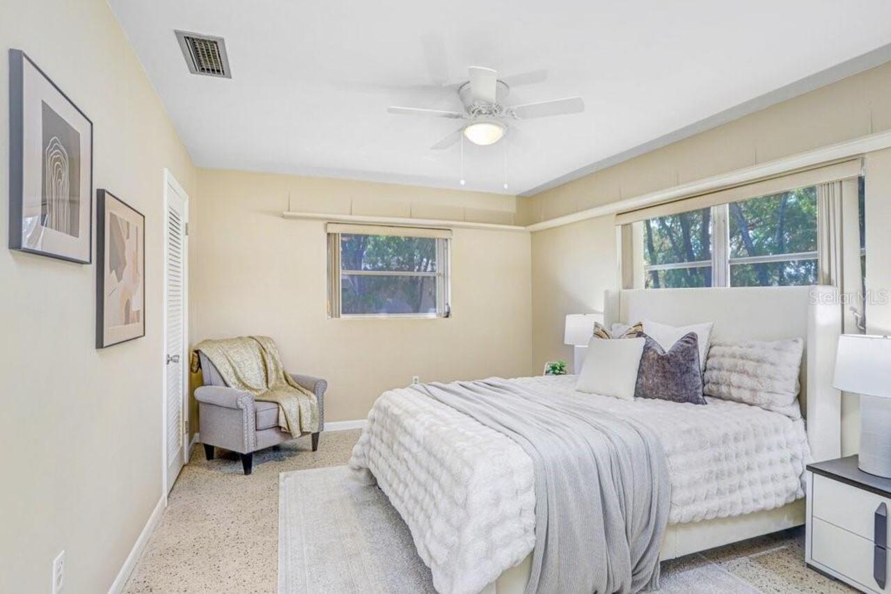 Listing Photo 14