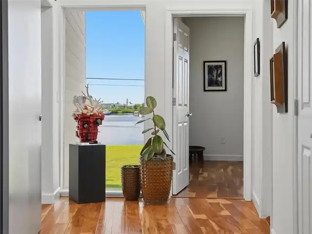 Listing Photo 10