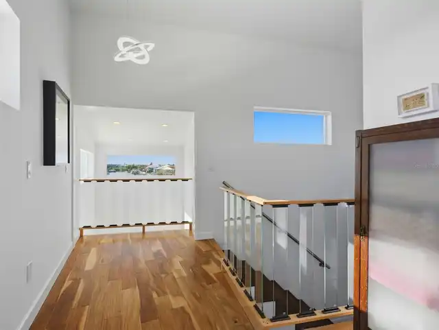 Listing Photo 16