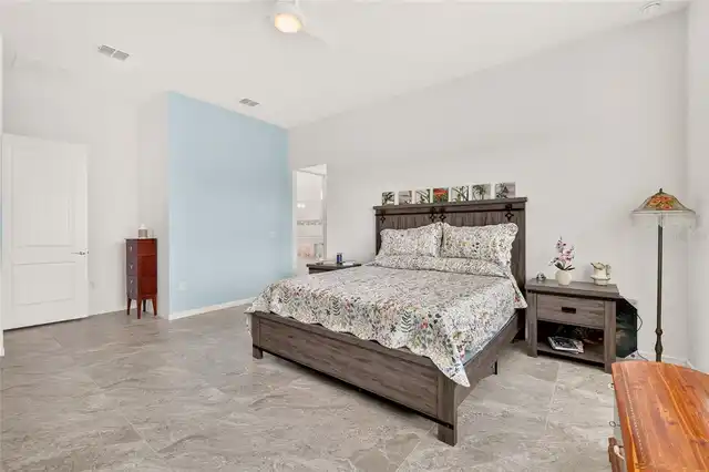 Listing Photo 33