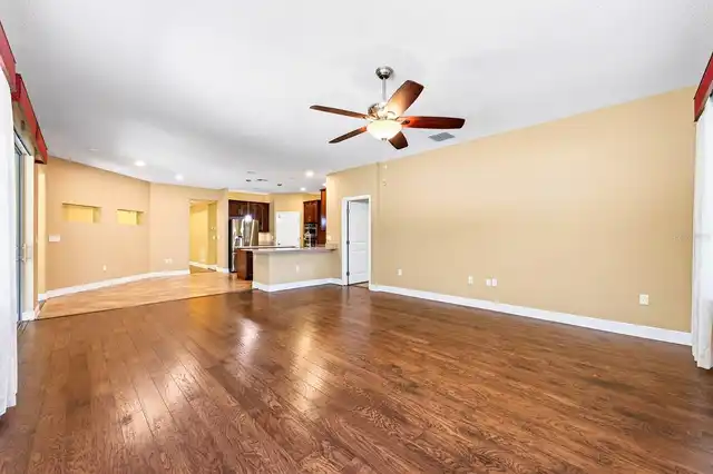 Listing Photo 7