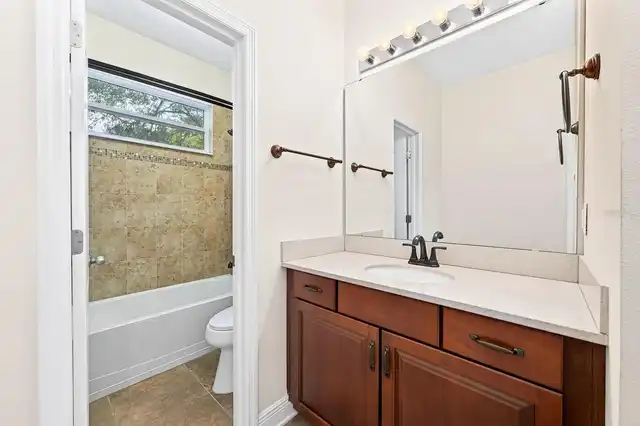 Listing Photo 25