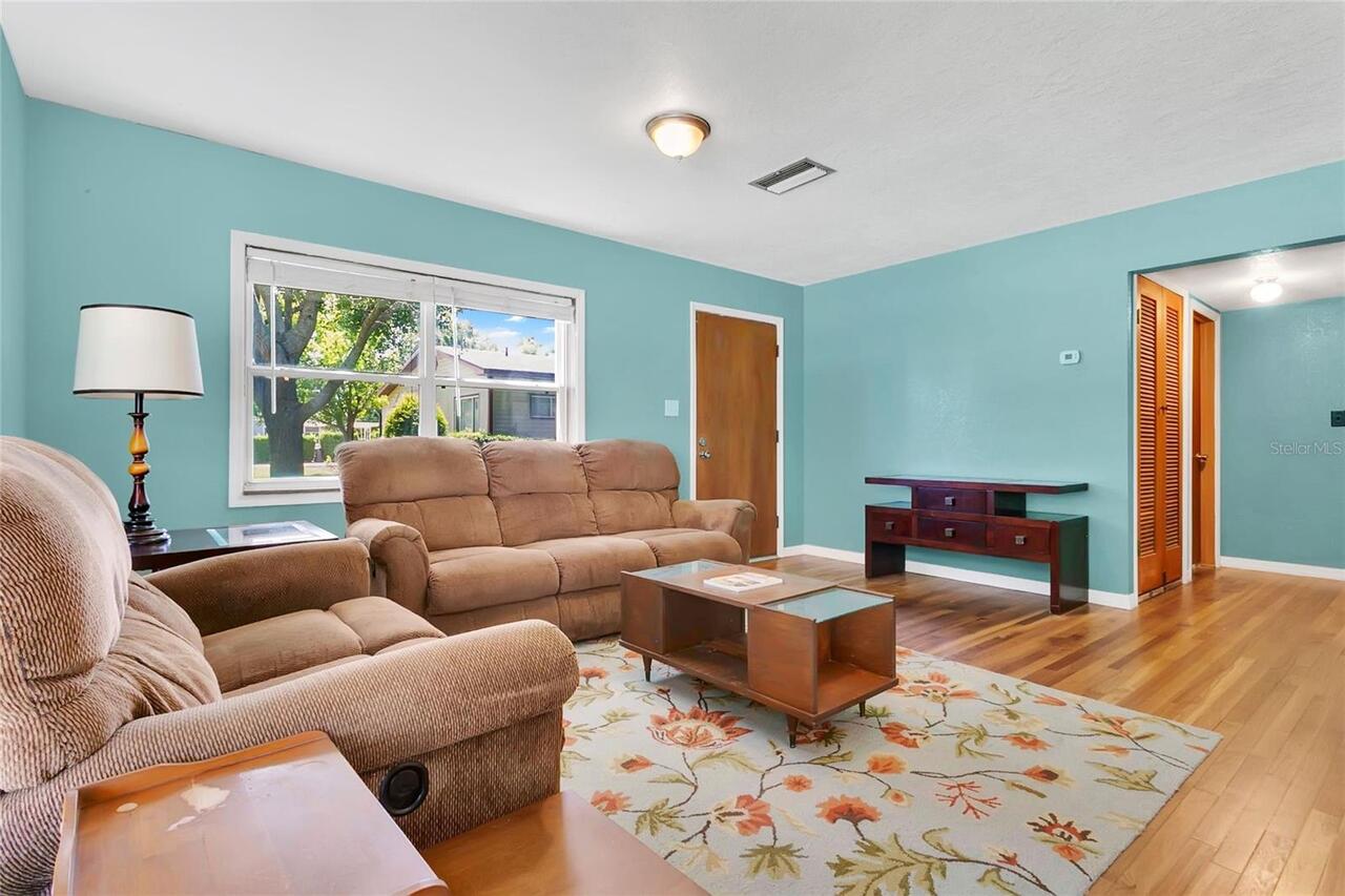 Listing Photo 6