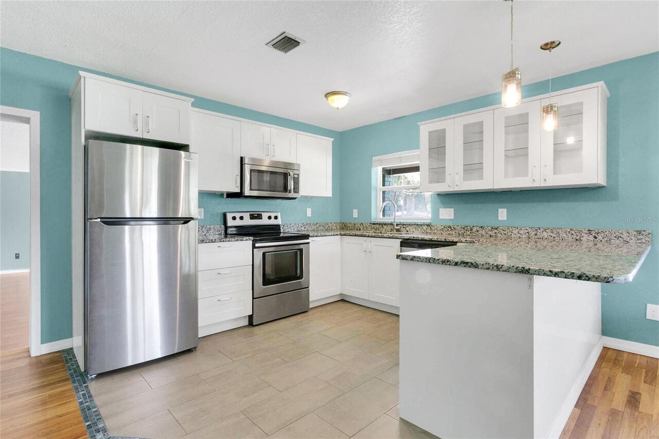 Listing Photo 8