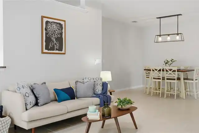 Listing Photo 14