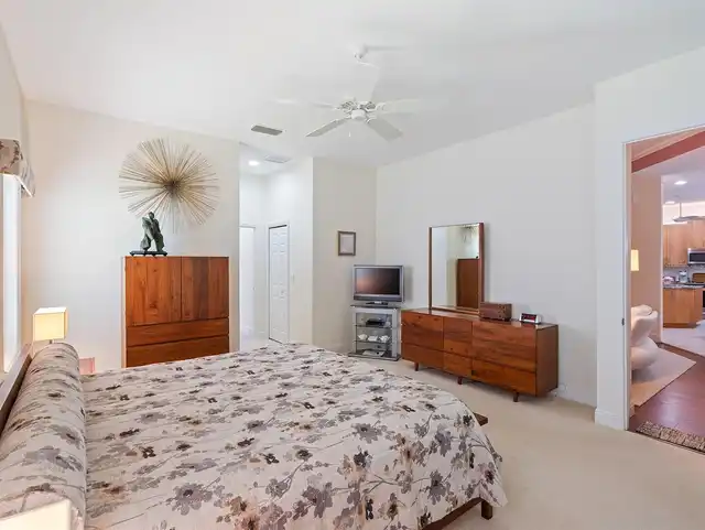 Listing Photo 21