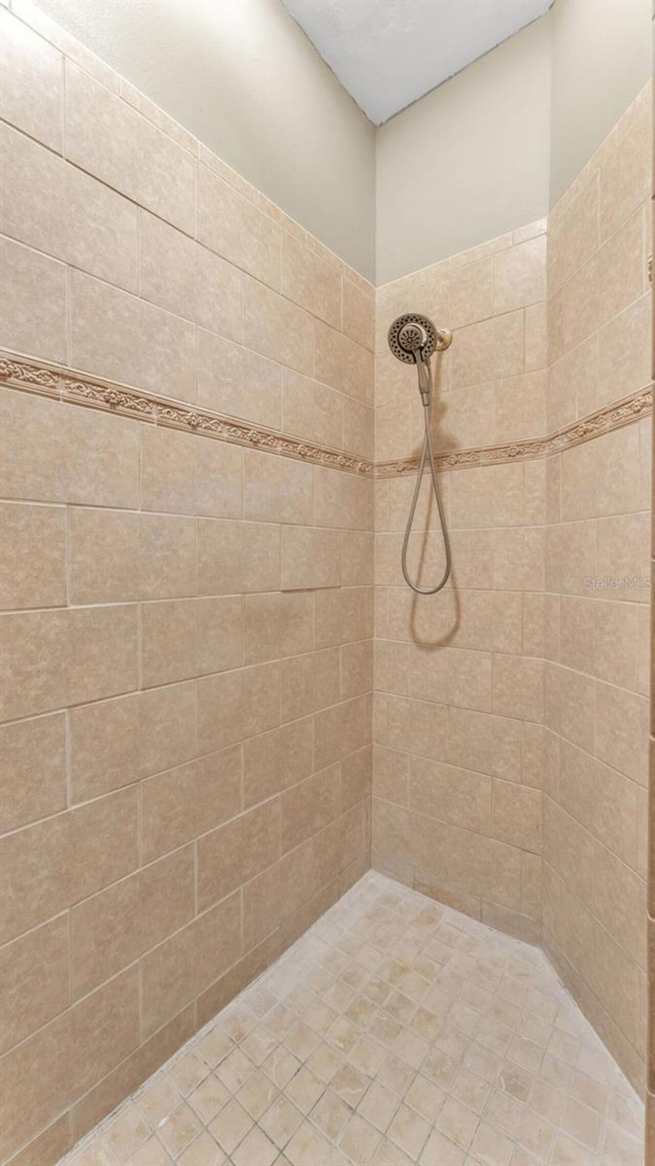 Listing Photo 24