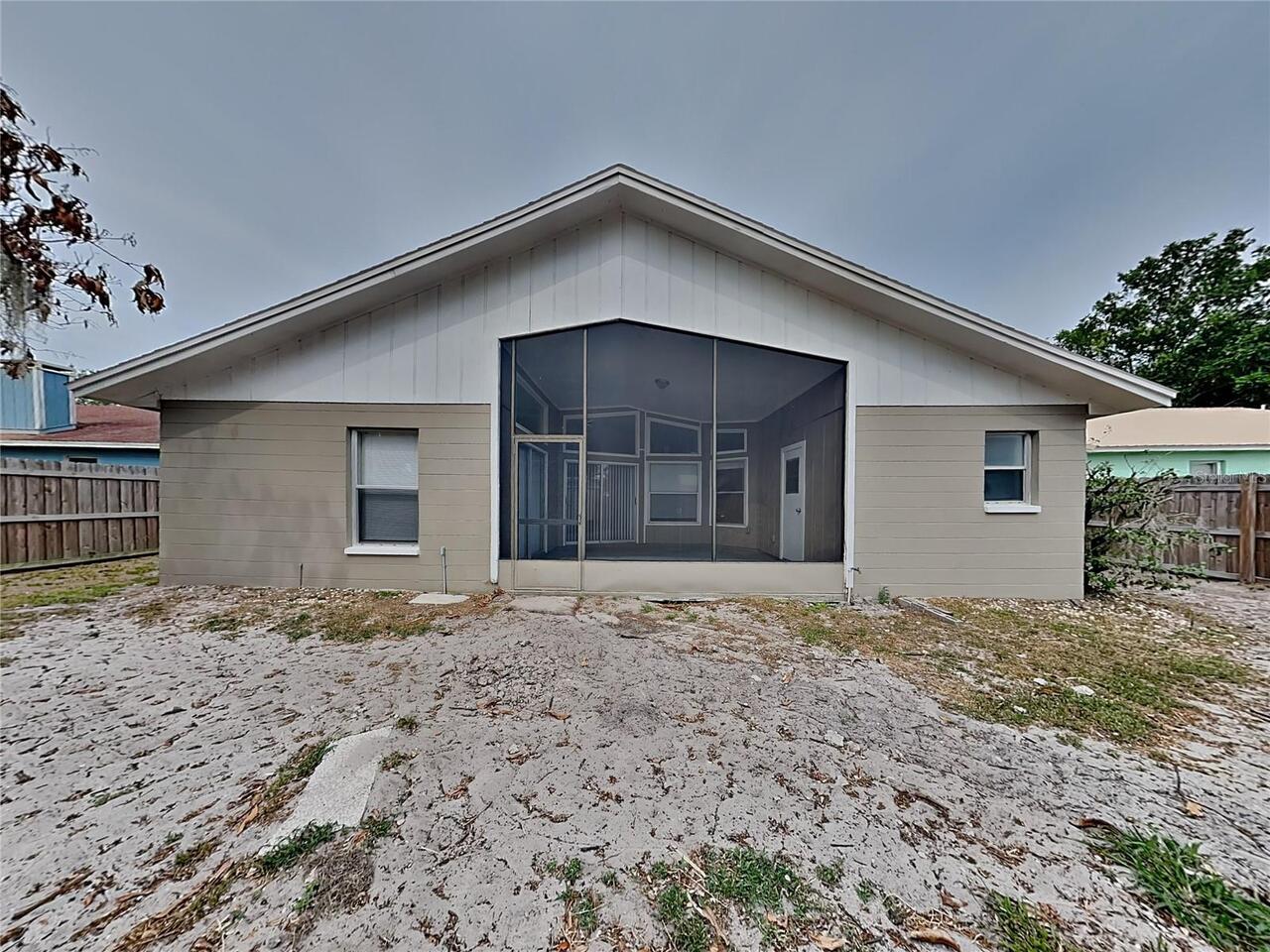 Listing Photo 16