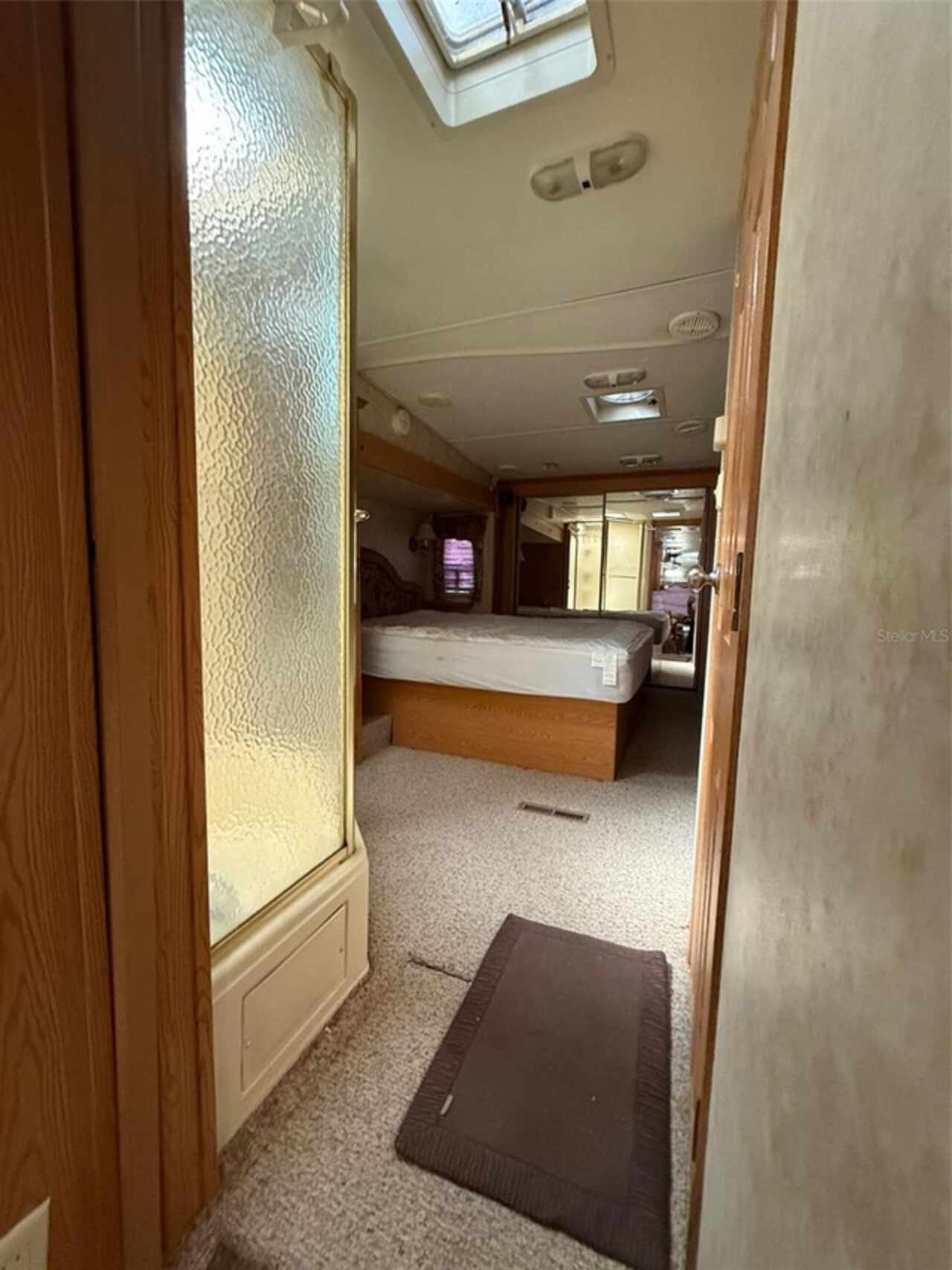 Listing Photo 11