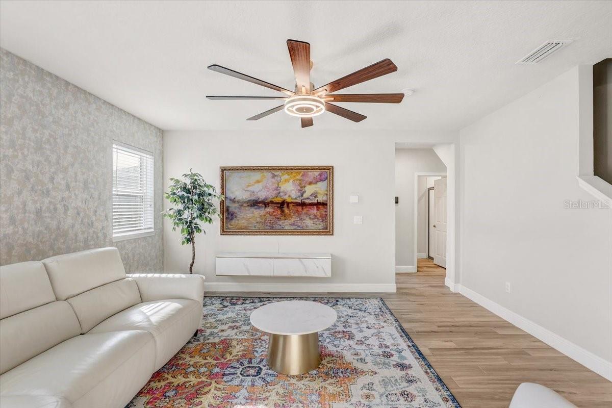 Listing Photo 8
