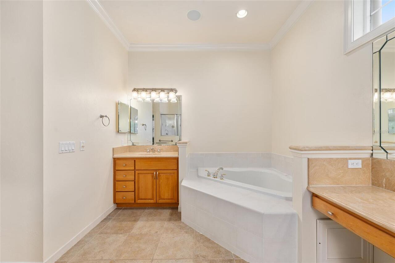 Listing Photo 34