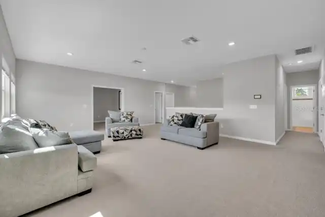 Listing Photo 31