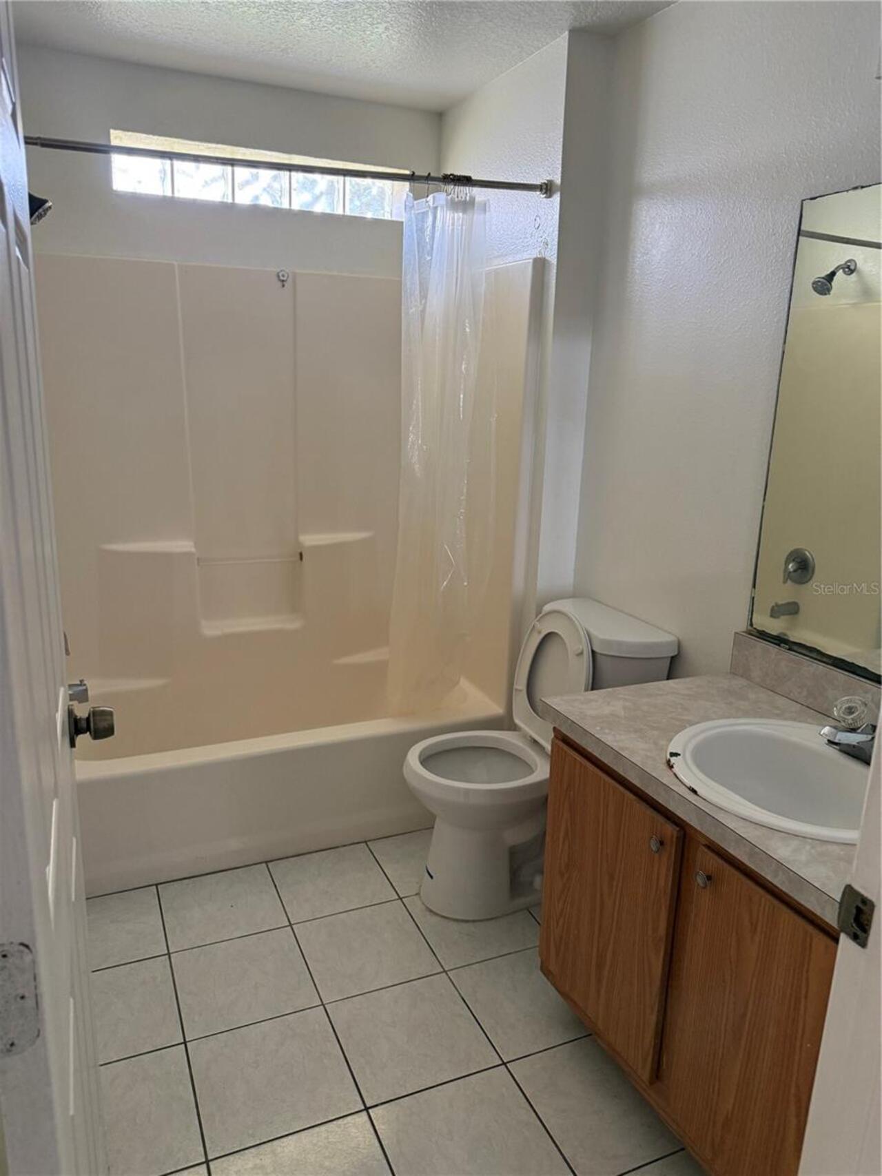 Listing Photo 11