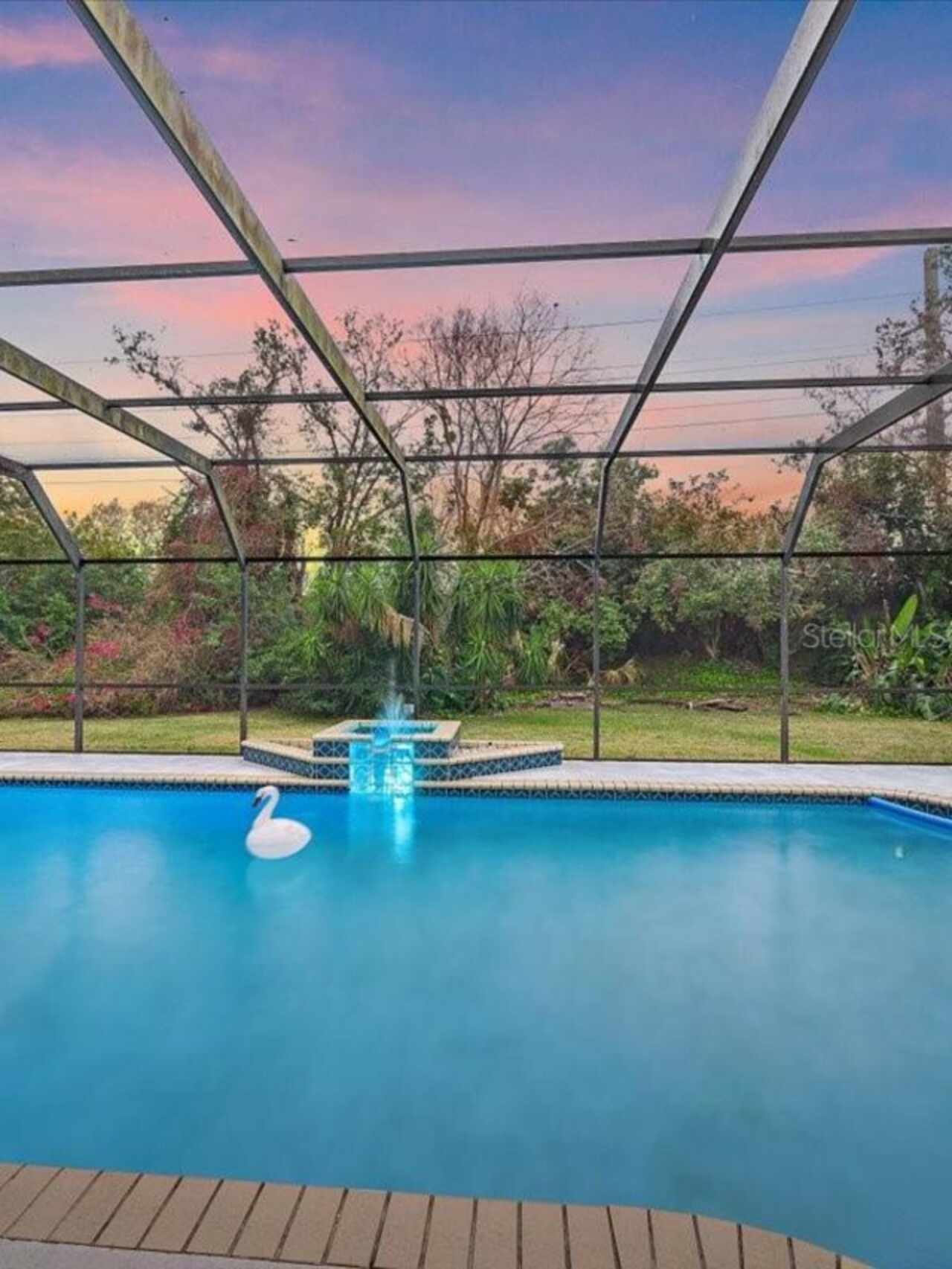 Listing Photo 11