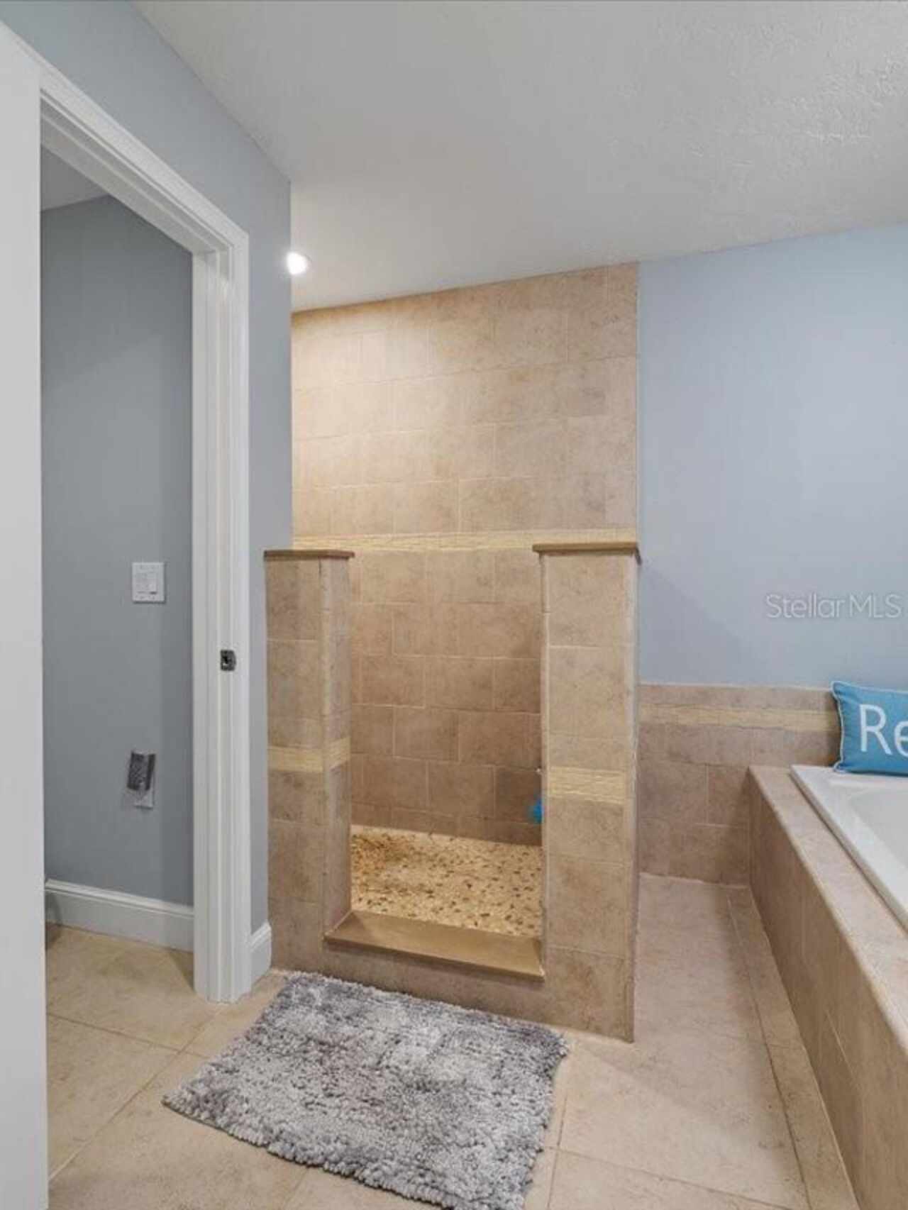 Listing Photo 16