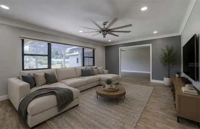 Listing Photo 8