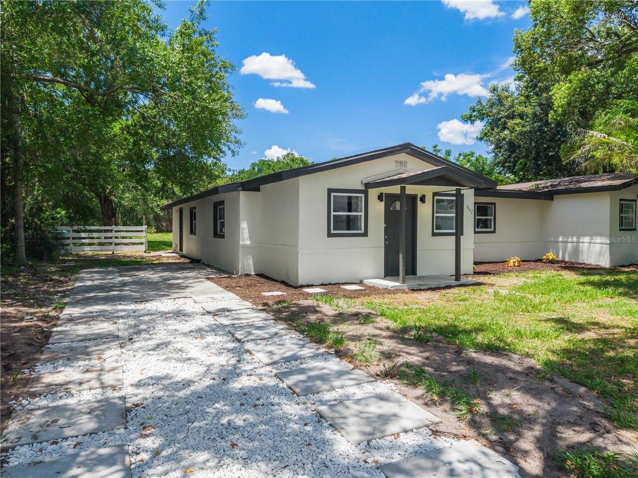 Listing Photo 11