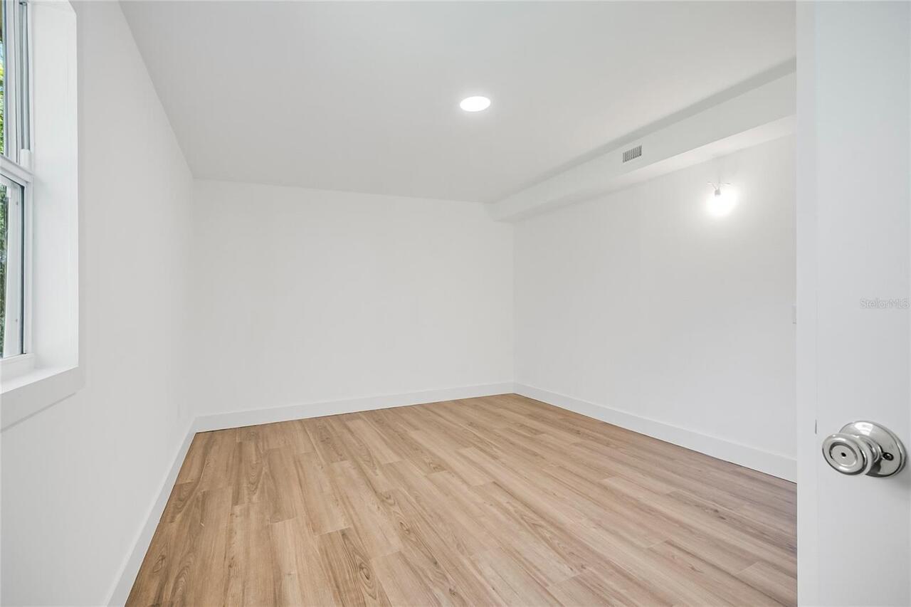 Listing Photo 42